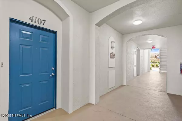 Jacksonville, FL 32256,11251 CAMPFIELD DR #4107