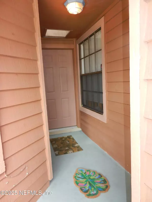 Jacksonville, FL 32223,11430 SQUIRE WAY LN