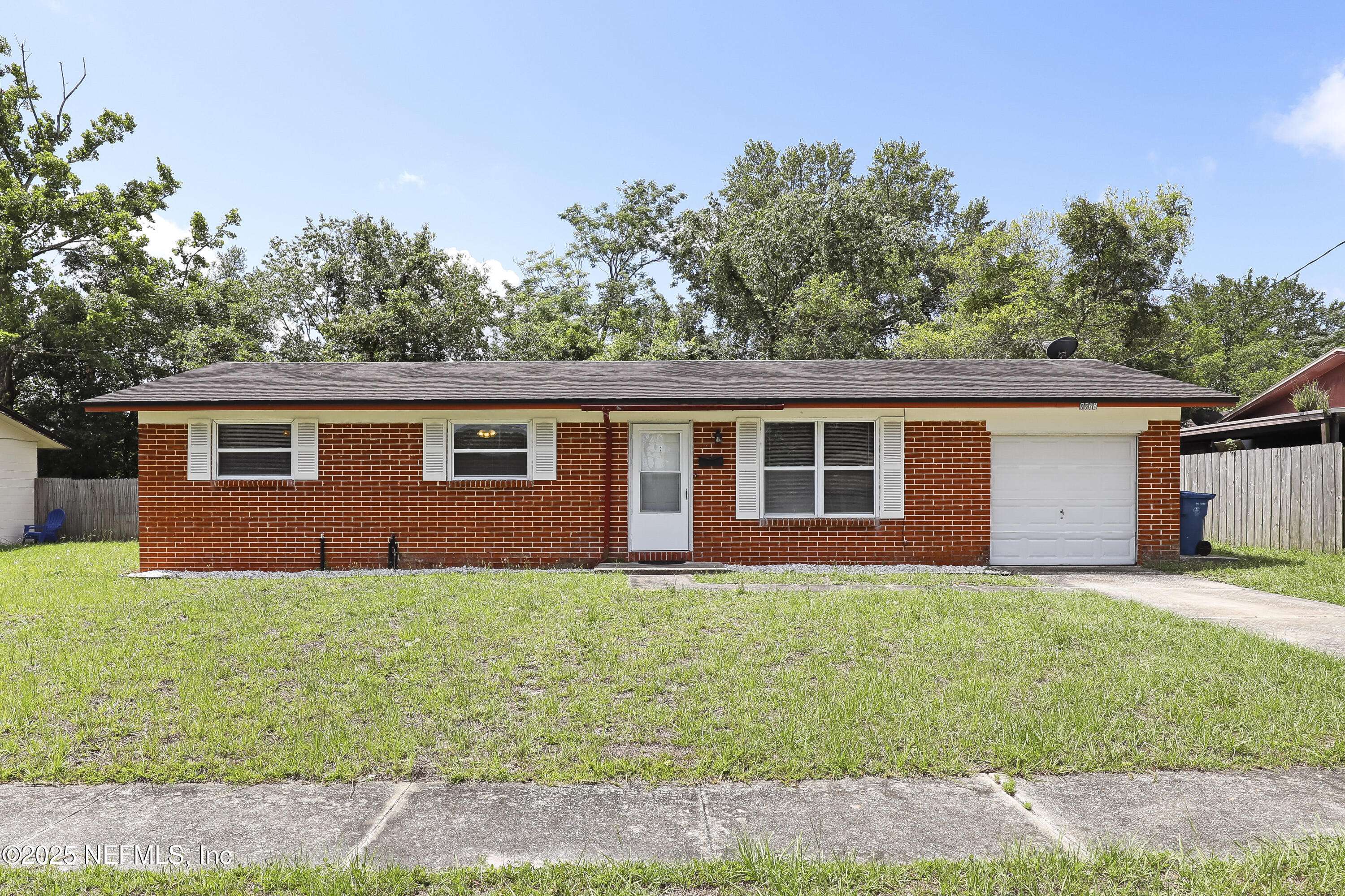 7768 DALEHURST DR S, Jacksonville, FL 32277