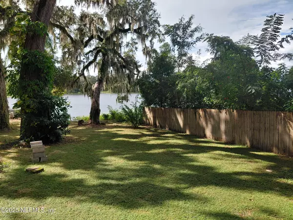 Crescent City, FL 32112,232 S MAIN ST