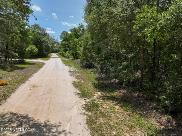 Melrose, FL 32666,0 SWAN LAKE RD