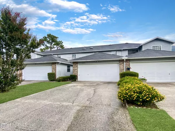 10879 CABBAGE POND CT, Jacksonville, FL 32257