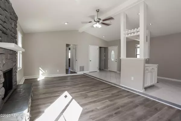 Jacksonville, FL 32257,10464 INDIAN WALK RD
