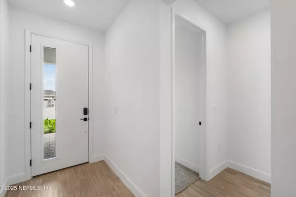 Weeki Wachee, FL 34613,9195 PLAYERS DR