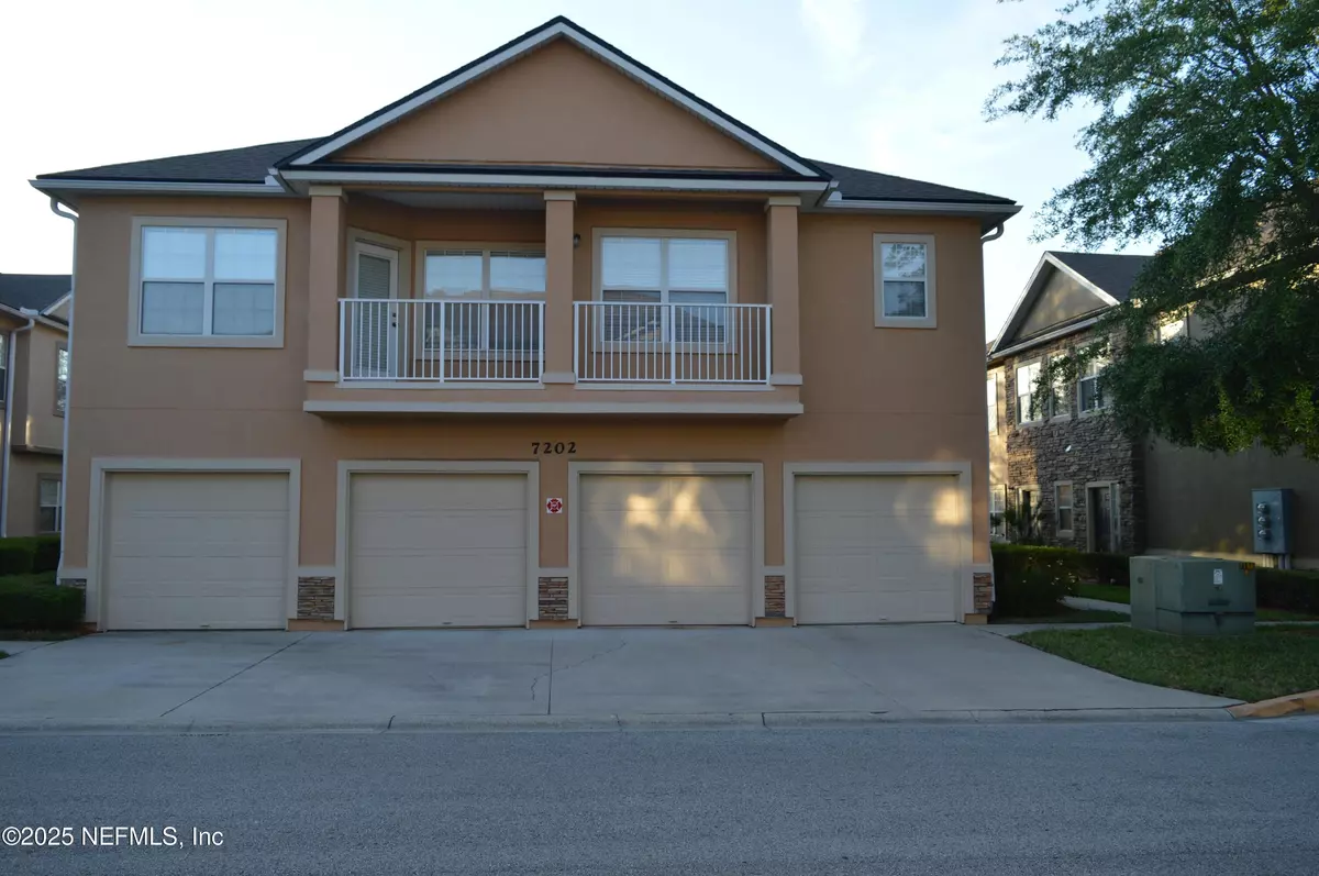 Jacksonville, FL 32256,7202 DEERFOOT POINT CIR #2