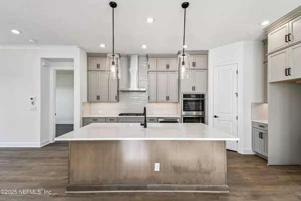 Jacksonville, FL 32224,5748 CANOPY ROW ST