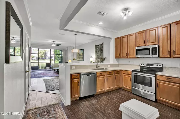 Jacksonville, FL 32256,7466 RED CRANE LN