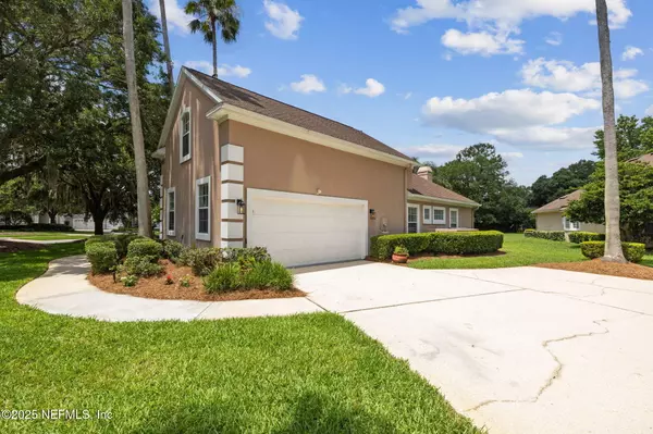 Jacksonville, FL 32256,8221 BAY TREE LN