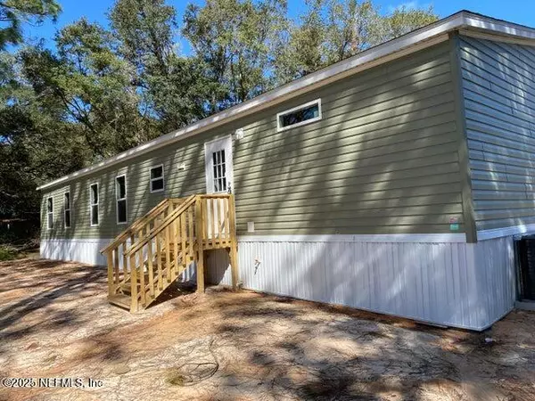 Interlachen, FL 32148,125 REAVES AVE