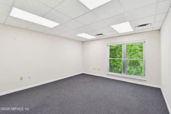 Jacksonville, FL 32216,4540 SOUTHSIDE BLVD #7