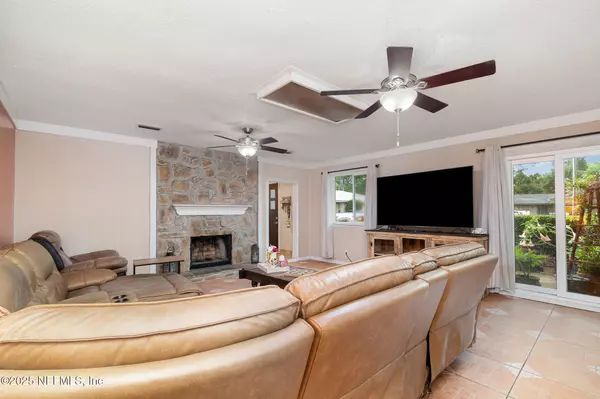Orange Park, FL 32073,18 WARREN CT