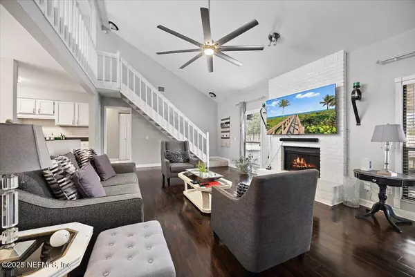 Orange Park, FL 32065,902 LAKERIDGE DR