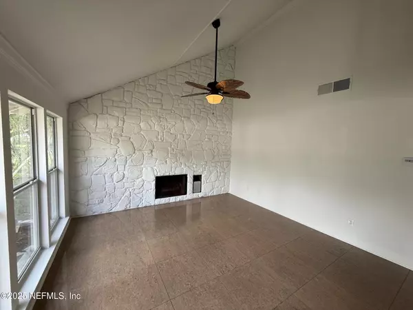 Jacksonville, FL 32246,2406 OAKVIEW DR