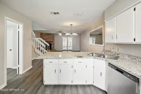 Jacksonville, FL 32257,4312 WINDERGATE DR