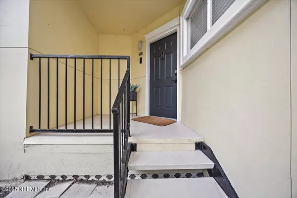 Jacksonville Beach, FL 32250,1800 THE GREENS WAY #1907