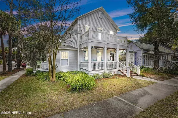 Fernandina Beach, FL 32034,204 S 6TH ST