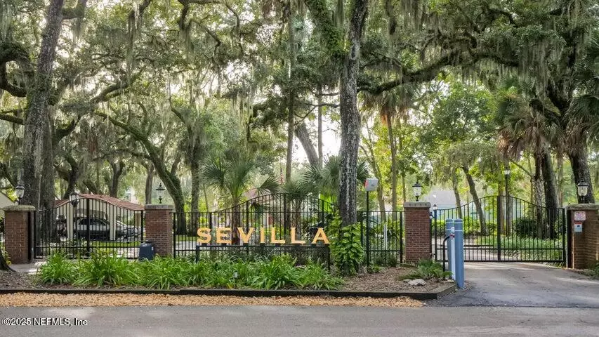 1830 SEVILLA BLVD #207, Atlantic Beach, FL 32233