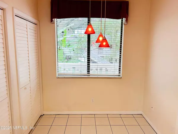 Atlantic Beach, FL 32233,1830 SEVILLA BLVD #207