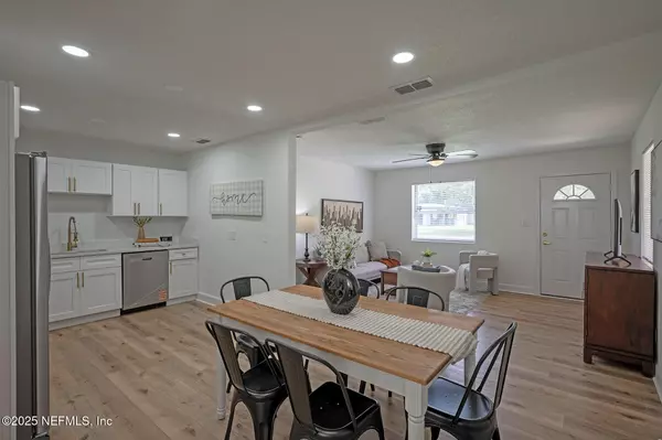 Jacksonville, FL 32211,6021 MAPLE LEAF DR S