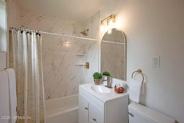 Jacksonville, FL 32211,6021 MAPLE LEAF DR S