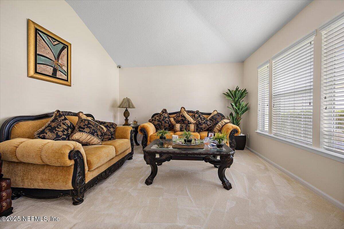 Jacksonville, FL 32225,242 SOUTHERN ROSE DR