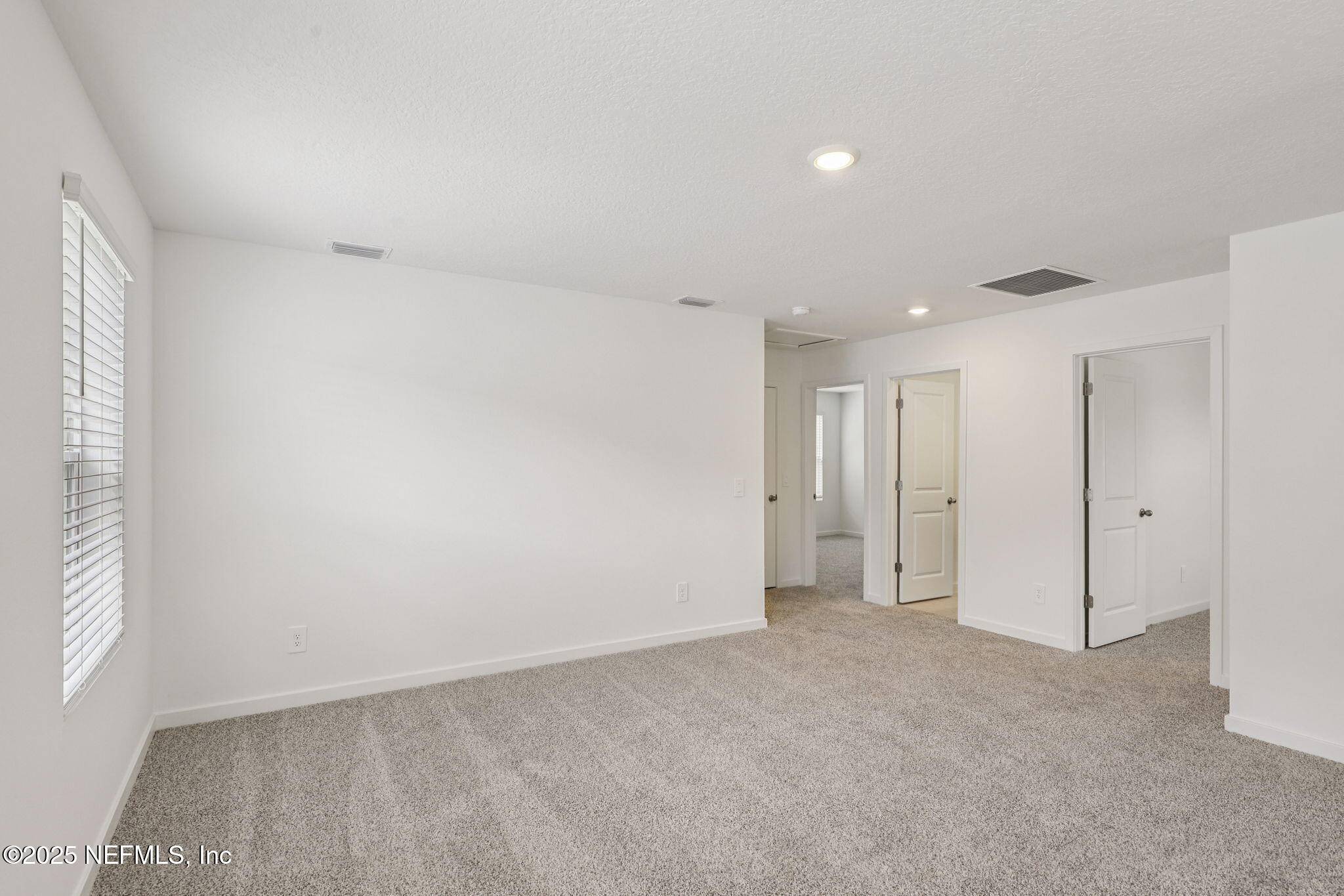 Jacksonville, FL 32219,7351 QUEENSGATE CIR