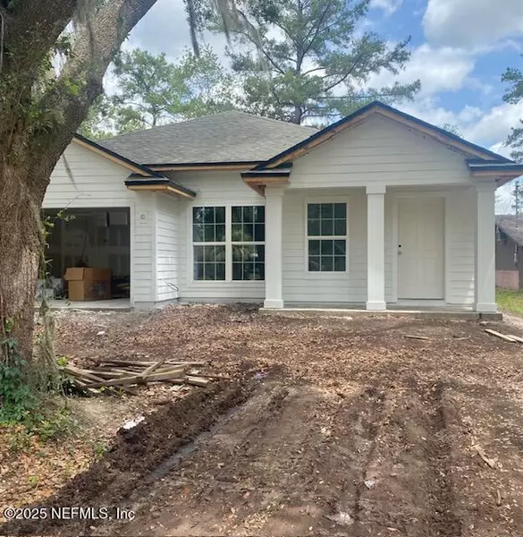 9027 NOROAD, Jacksonville, FL 32210