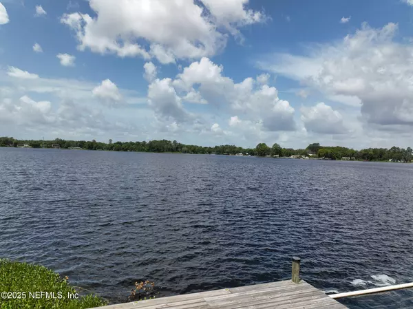 Interlachen, FL 32148,131 IDA BLVD
