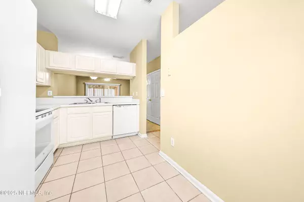 Jacksonville, FL 32277,8230 DAMES POINT CROSSING BLVD #904