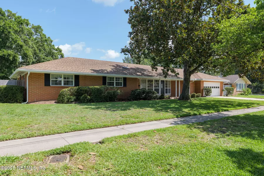 1146 JAMAICA RD W, Jacksonville, FL 32216
