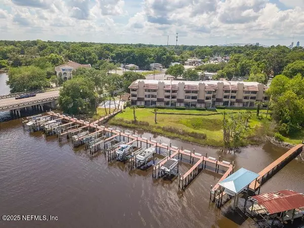 Jacksonville, FL 32211,1307 RIVER HILLS CIR #16