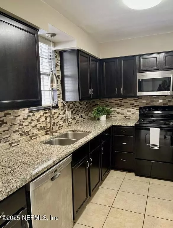Jacksonville, FL 32216,1713 EL CAMINO RD #3