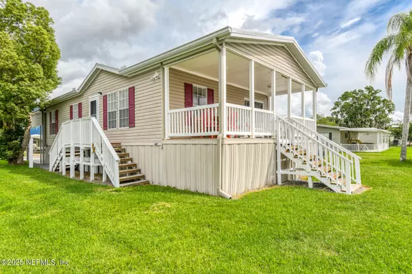 Welaka, FL 32193,94 HAPPINESS DR