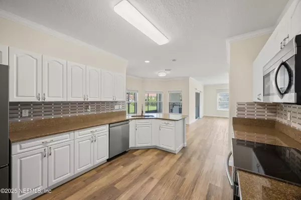 Palm Coast, FL 32164,8 VILLAGE CIR