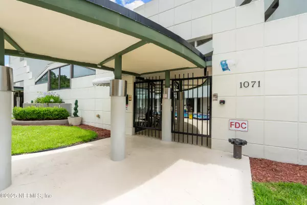 Jacksonville, FL 32205,1071 EDGEWOOD AVE S #206