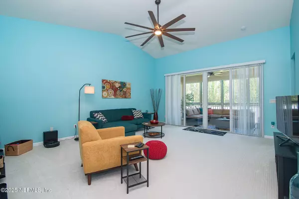 Jacksonville, FL 32256,11890 SURFBIRD CIR #42E