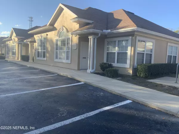 Jacksonville, FL 32223,12627 SAN JOSE BLVD #306