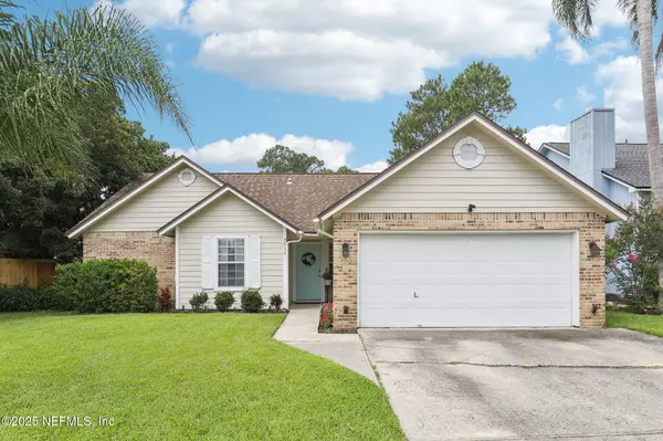 2058 ST MARTINS DR E, Jacksonville, FL 32246