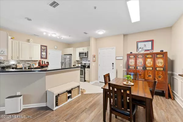 Jacksonville, FL 32256,11251 CAMPFIELD DR #4402