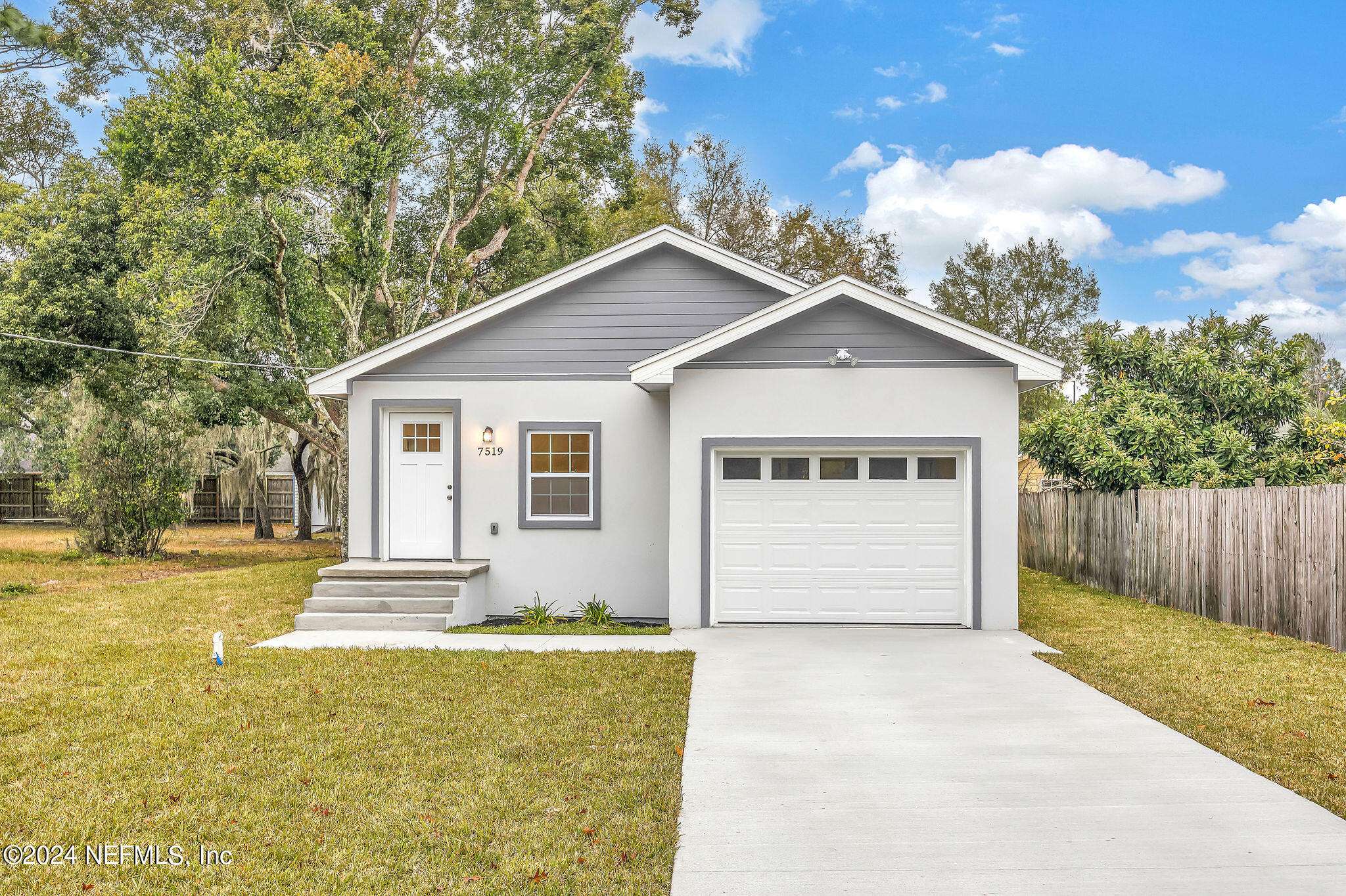 7519 BIRDIES RD, Jacksonville, FL 32256