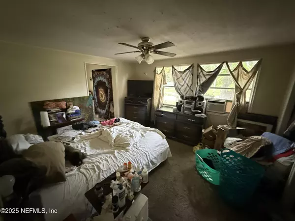 East Palatka, FL 32131,101 S GERALDO RD
