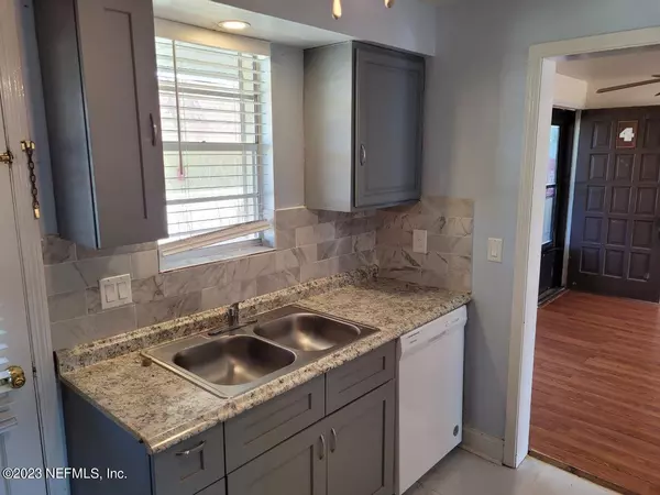 Jacksonville, FL 32216,1540 EL PRADO RD #4