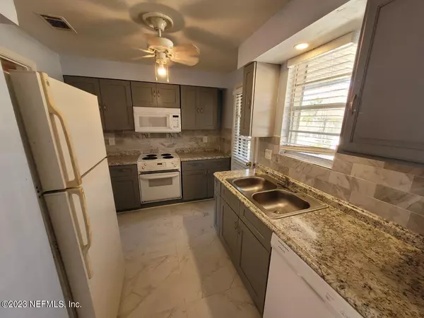 Jacksonville, FL 32216,1540 EL PRADO RD #4