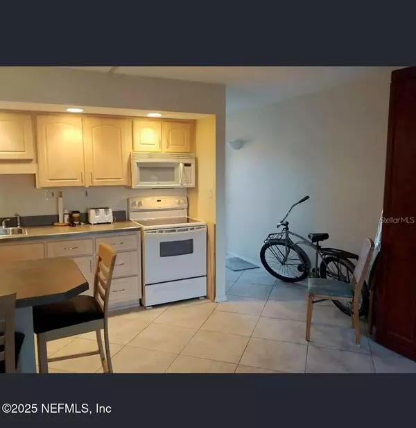 New Smyrna Beach, FL 32169,3700 ATLANTIC AVE #405