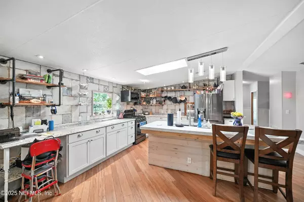 Jacksonville, FL 32234,15185 NORMANDY BLVD