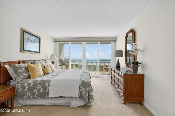 Jacksonville Beach, FL 32250,1601 OCEAN DR S #104