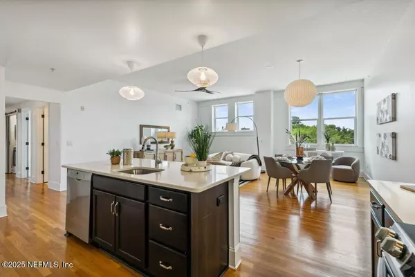 Jacksonville, FL 32204,2525 COLLEGE ST #2305