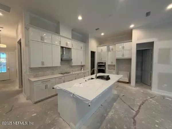 St. Augustine, FL 32092,805 OAKLAWN CT