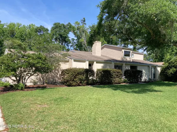 2764 ADMIRALS WALK DR E, Orange Park, FL 32073