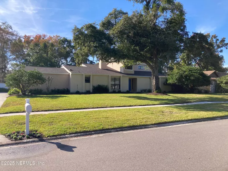2764 ADMIRALS WALK DR E, Orange Park, FL 32073
